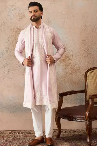 Men lavender silk blend solid embroidered straight kurta with dupatta