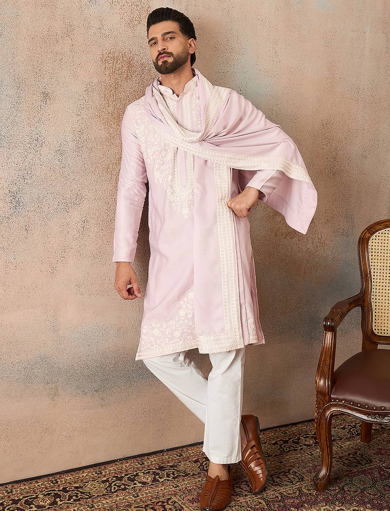 Men lavender silk blend solid embroidered straight kurta with dupatta