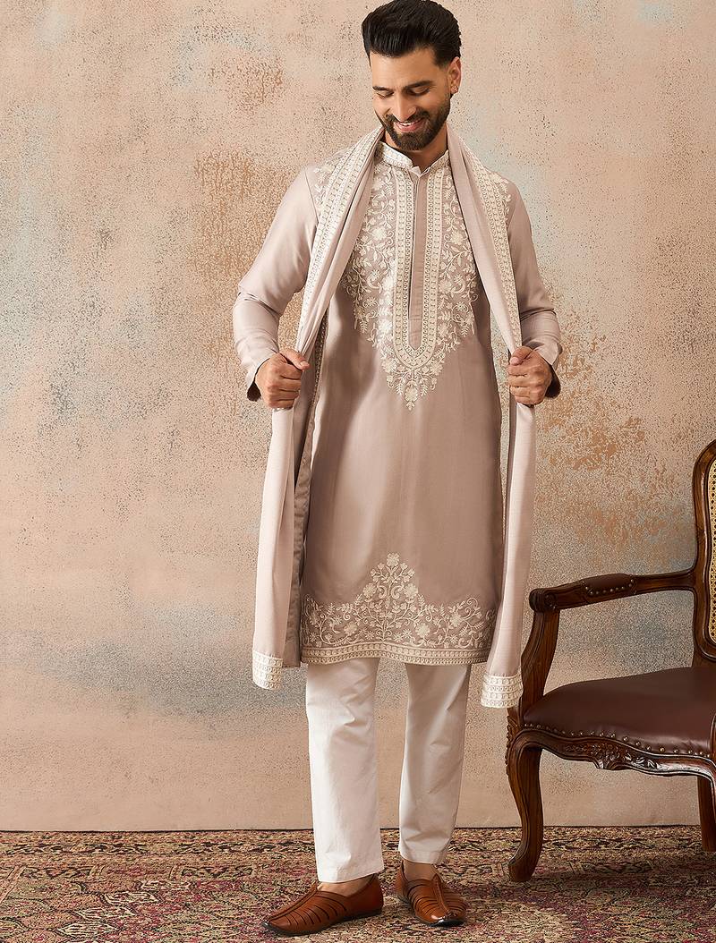 Men beige silk blend solid embroidered straight kurta with dupatta