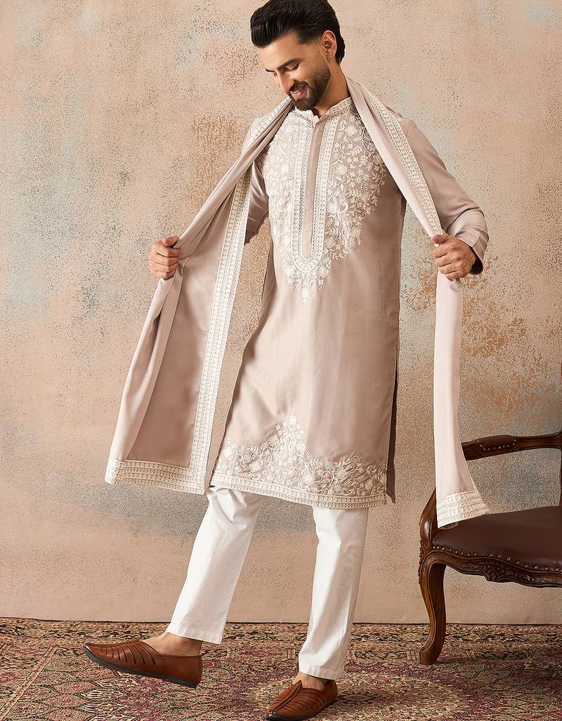 Men beige silk blend solid embroidered straight kurta with dupatta