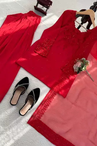 red embroidered kurta set with salwar & organza dupatta