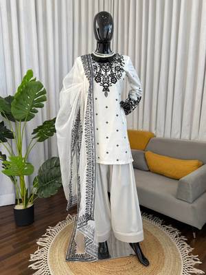 off white embroidered kurta set with salwar & organza dupatta 3