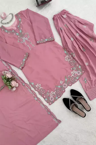 light pink crepe suit with dupatta