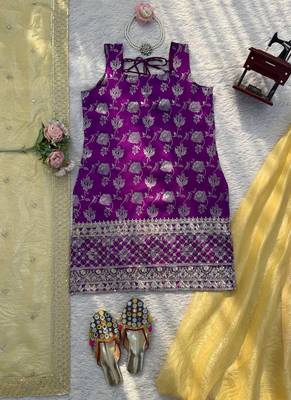 purple jacquard salwar suit with dupatta 3