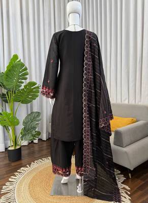 black chanderi salwar suit with dupatta 2