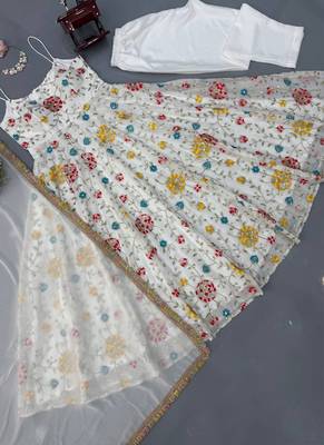 white georgette anarkali suit with dupatta 3