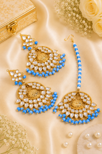Designer kundan earrings with maang tikka