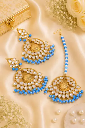 Designer kundan earrings with maang tikka