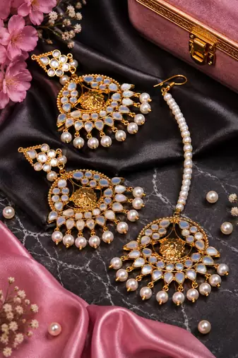 Statement kundan earrings jewelry set