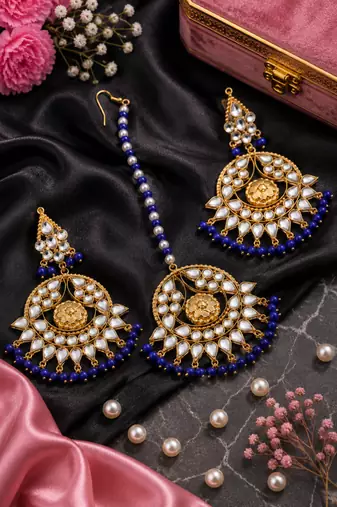 Traditional chandbali earrings set