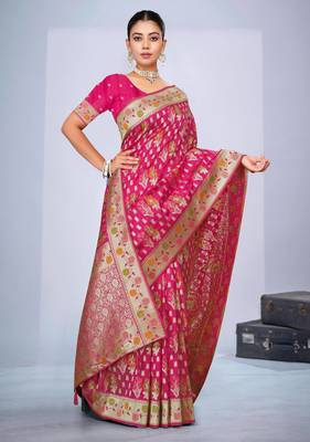  Rani Pink silk blend Saree with Zari & Thread Work | Floral Woven Festive Saree 4