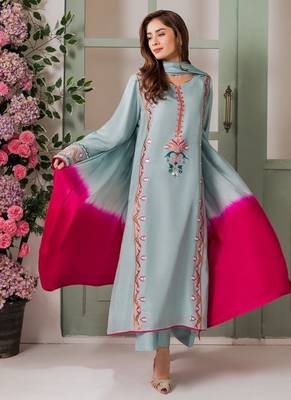 Women's light blue embroidered straight kurta with dupatta set 2