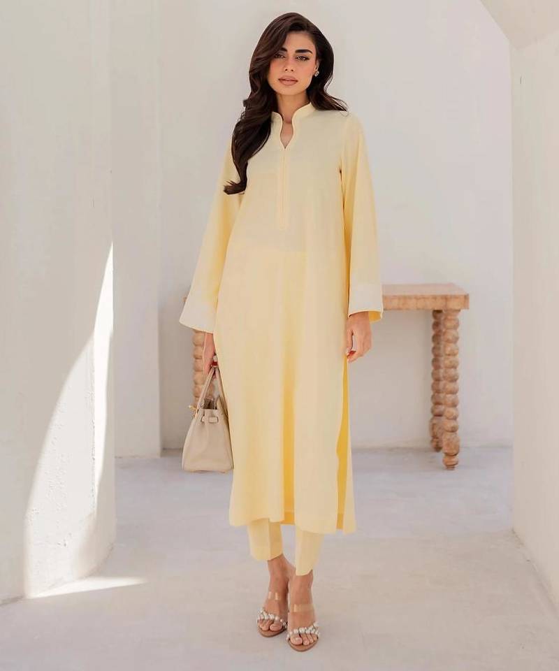 Women's pastel yellow straight kurta with pant