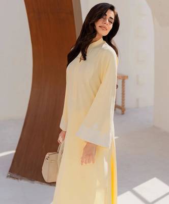 Women's pastel yellow straight kurta with pant 3