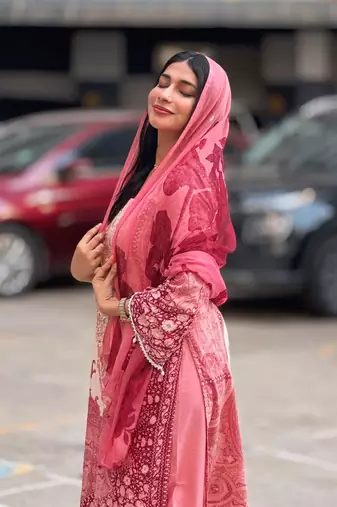 Women's pink and maroon printed lawn suit with chiffon dupatta