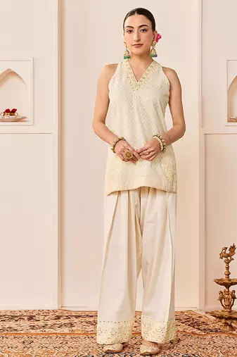 Daisy ivory embroidered chanderi silk kurta set