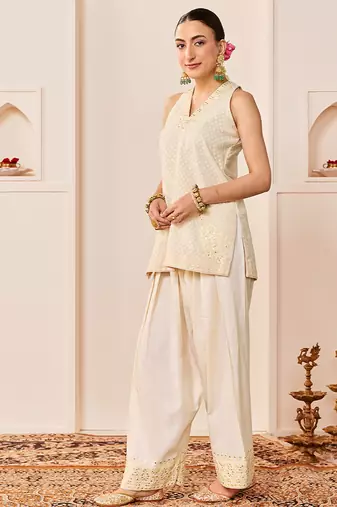 Daisy ivory embroidered chanderi silk kurta set