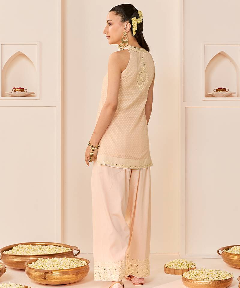 Carnation pink embroidered chanderi silk kurta set