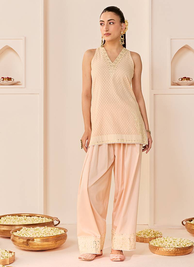 Carnation pink embroidered chanderi silk kurta set