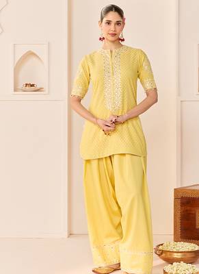 Lemon yellow embroidered chanderi silk kurta set 3