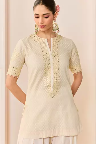 Daisy ivory embroidered chanderi silk kurta set