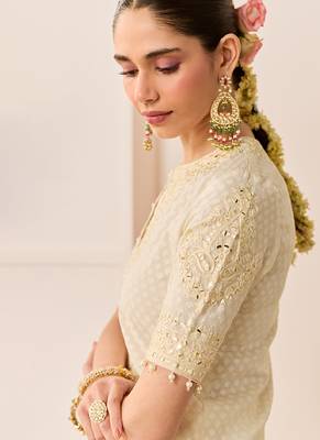 Daisy ivory embroidered chanderi silk kurta set 4