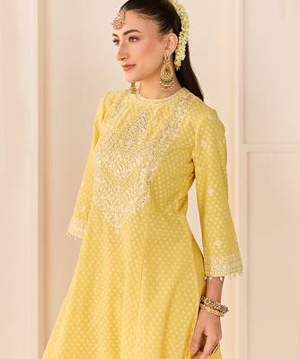 Lemon yellow embroidered chanderi silk choga kurti set 4