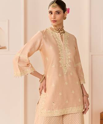Carnation pink embroidered chanderi silk sharara set 5