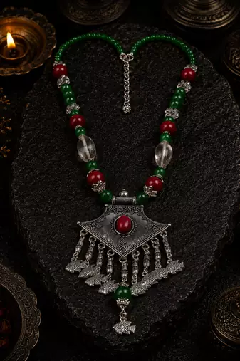 Royal folk beaded necklace with german silver pendant