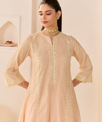 Carnation pink embroidered chanderi silk choga kurta set 5