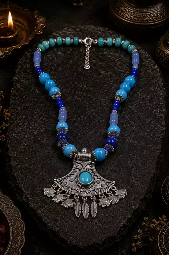 Indie charm assorted beads necklace