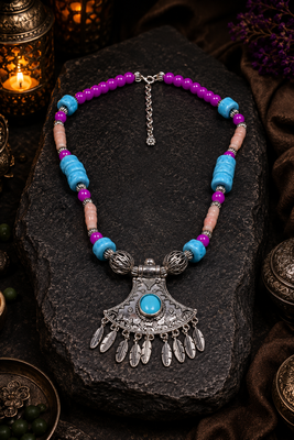 Antique melody beaded necklace 2