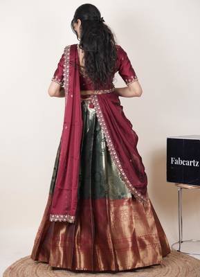 Green woven art silk lehenga choli 2
