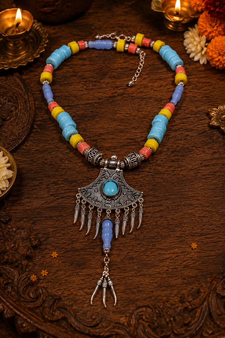Heritage beads necklace with german silver pendant