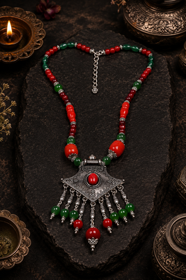 Decorative beads necklace with german silver accent 2