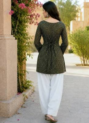 Women's bandhej printed straight top with pant set for women 2