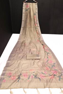 Beige pure cotton printed printed saree with blouses 7