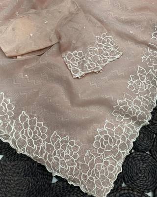 peach thread embroidery simmer saree 5