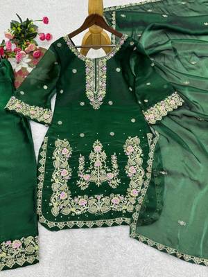 Green silk blend embroidered sharara set 4
