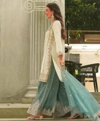 White silk blend embroidered sharara set 4