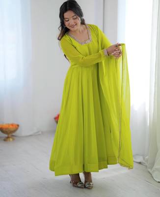 Parrot green georgette plain gown set 3