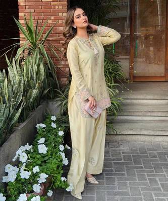 Cream satin embroidered farshi salwar set 4