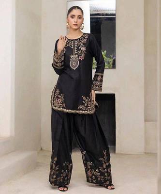 Black crepe embroidered farshi salwar set 1