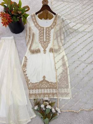 White silk blend embroidered palazzo set 4