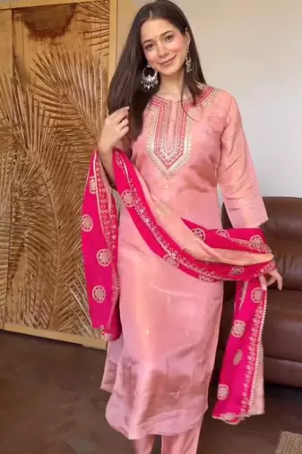 Pink silk blend embroidered salwaar kameez