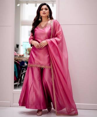 Pink silk blend embroidered sharara set 3
