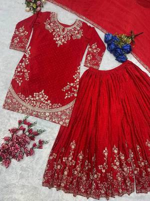 Red silk blend embroidered sharara set 2