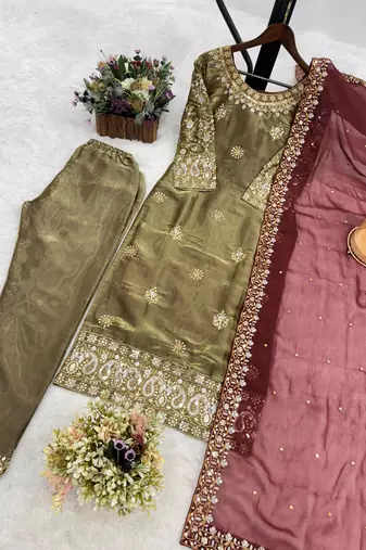 Champagne silk blend embroidered kurta set