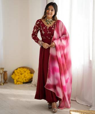 Magenta silk blend embroidered gown set 3