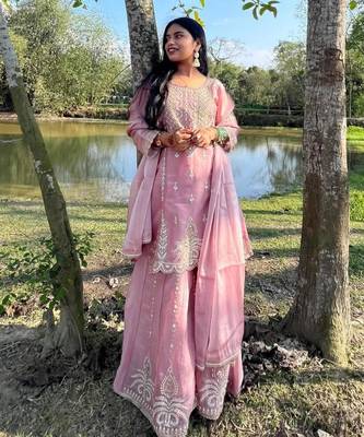 Baby pink silk blend embroidered sharara set 3